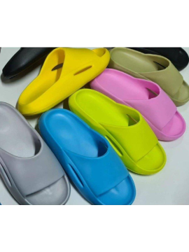 Женская обувь