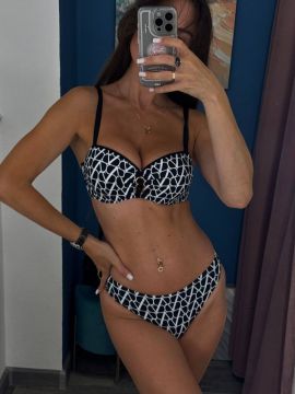 Купальник женский раздельный Swimwear (40-48) Лиф со стропами на груди, декор колечками + классические плавки. Принт LV. Цвет в ассортименте.